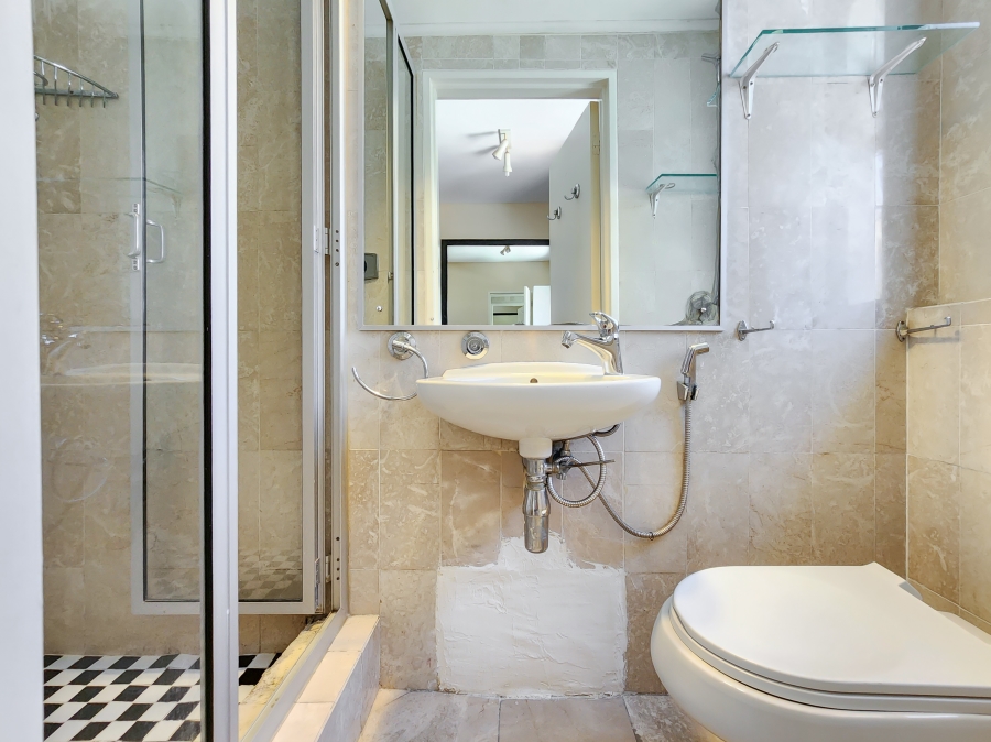 4 Bedroom Property for Sale in Sea Point Western Cape